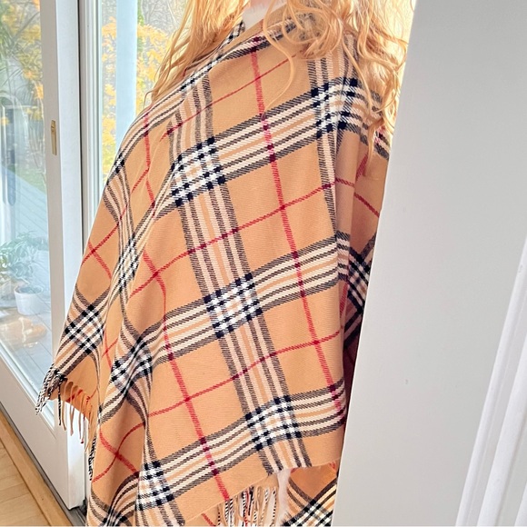 Check Shawl Wrap - Picture 3 of 4